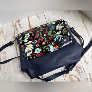 Magnolia & Vine blue faux leather crossbody bag floral magnetic flap purse EUC